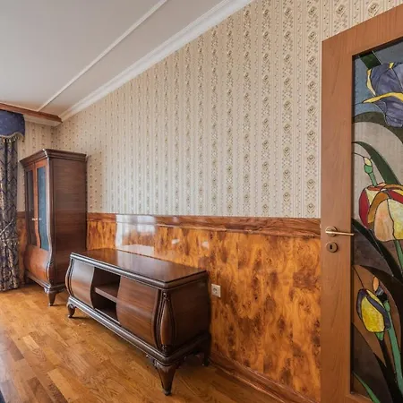 Bohemian Lux Apartment